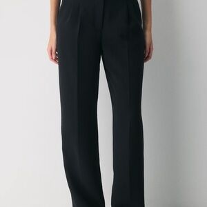 NWT Aritzia Classic Black Women's Trousers